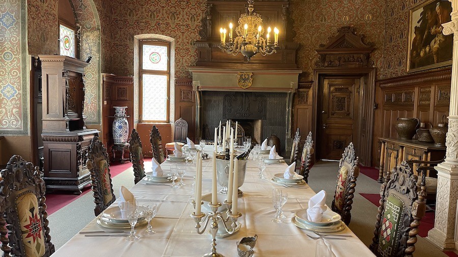 Une table royale