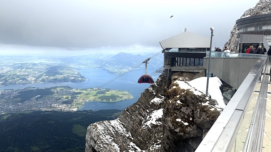Pilatus 10