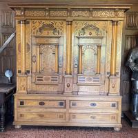 Armoire à colonnes